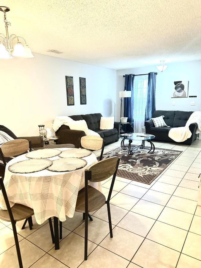 נאשוויל Lovely 2-Bedroom Condo W/Balcony And Free Parking מראה חיצוני תמונה